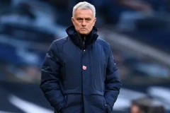 德甲巅峰对决：勒沃库森与法兰克福攻防战术智慧对决